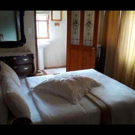 Mavilla Stellenbosch B&B מראה חיצוני תמונה