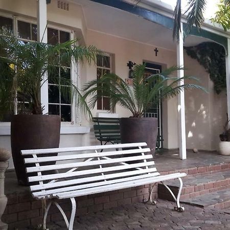 Mavilla Stellenbosch B&B מראה חיצוני תמונה